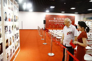 让艺术走近人民 当代中国美术家优秀作品公益展