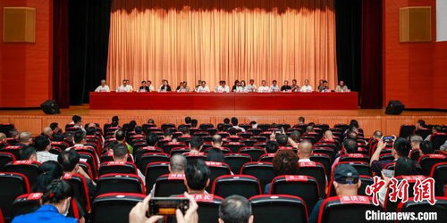 广东画院院长林蓝当选新一届广东省美术家协会主席